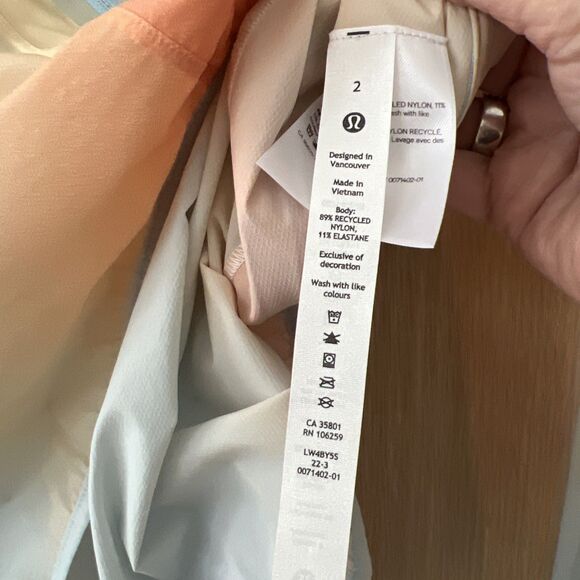 $178 LULULEMON x MADHAPPY Packable Run Jacket Size 2 Lightweight Front Zip Hood - Picture 14 of 15